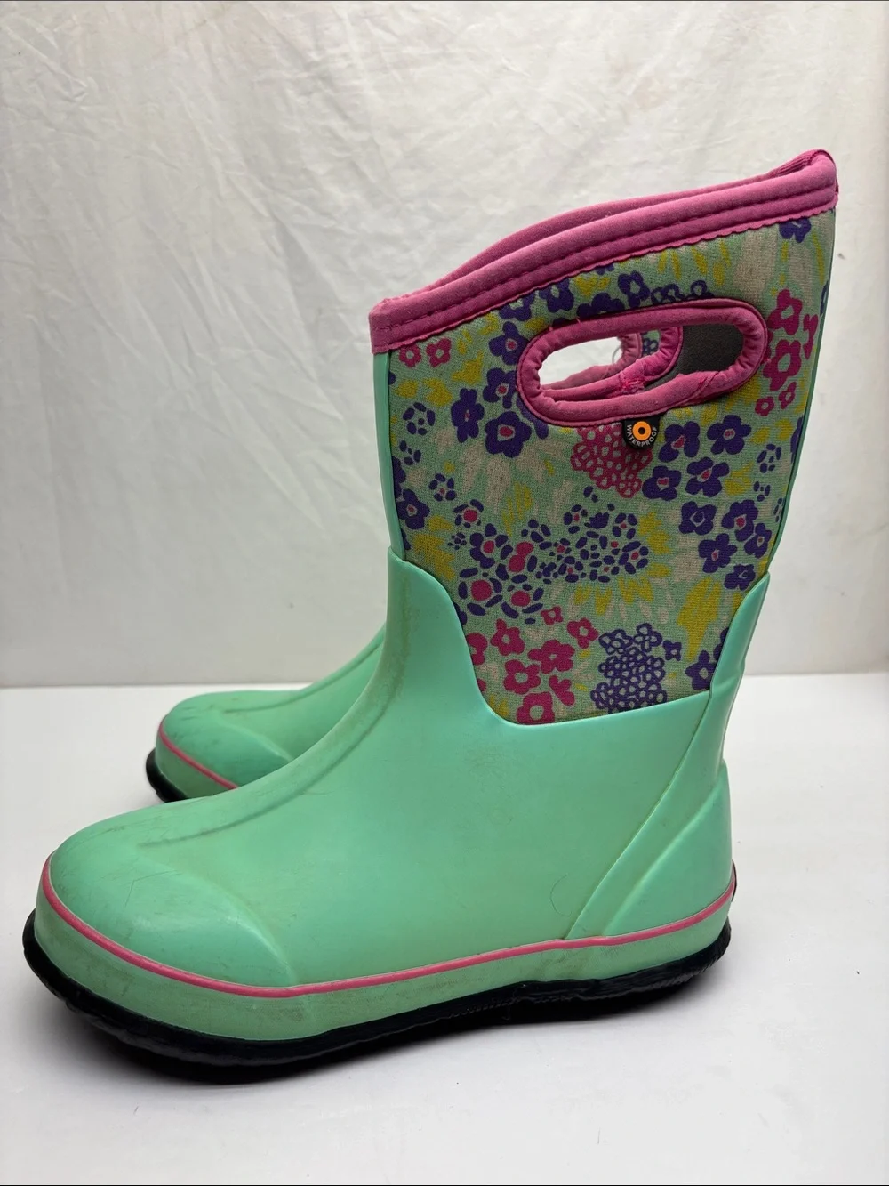 Bogs Classic size 5 big girl, box 3 (BA)